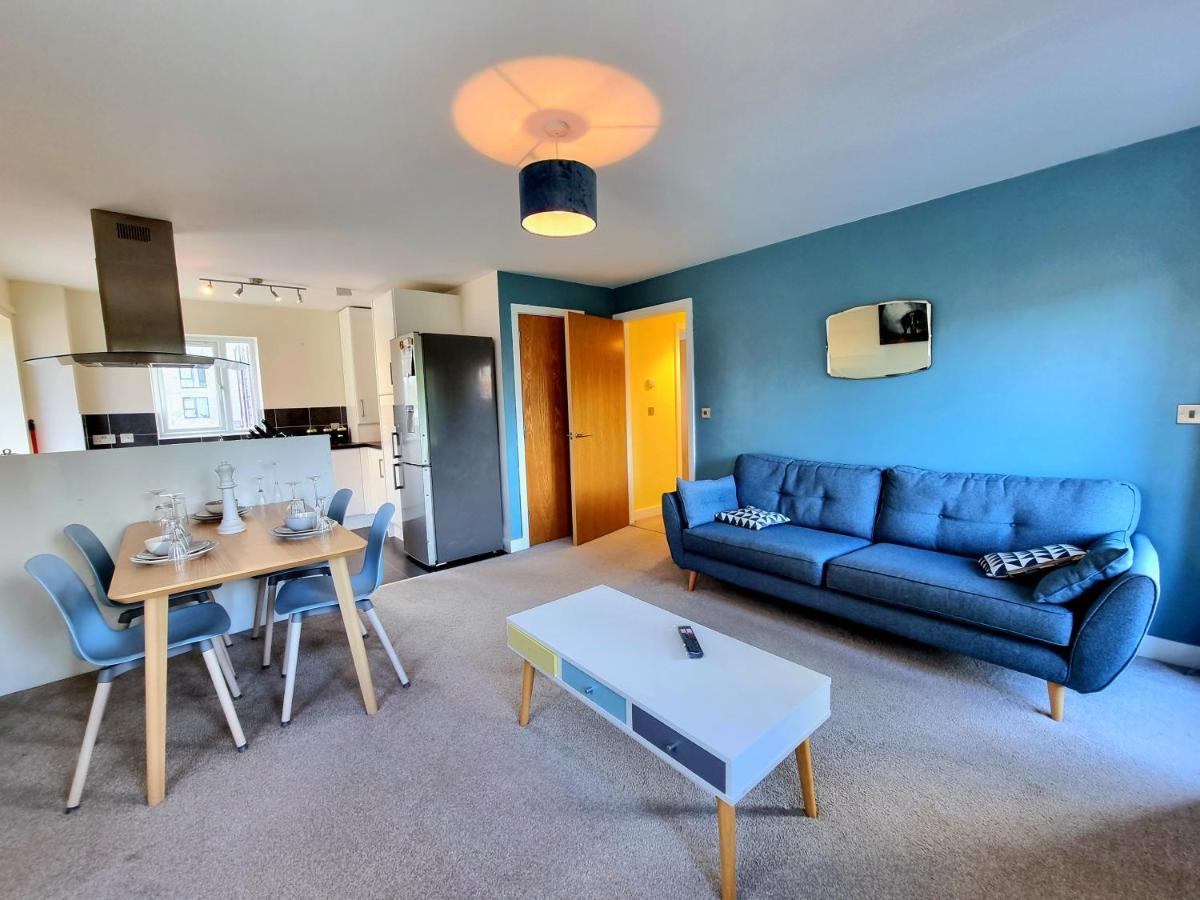 Luxury 2-Bedroom Service Apartment With Balcony Manchester Exteriör bild
